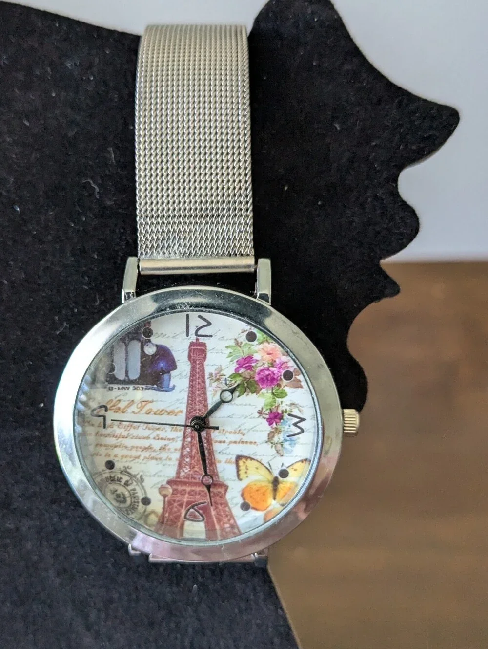 New Eiffel Tower Floral Face Mesh Strap Watch - Silver Tone